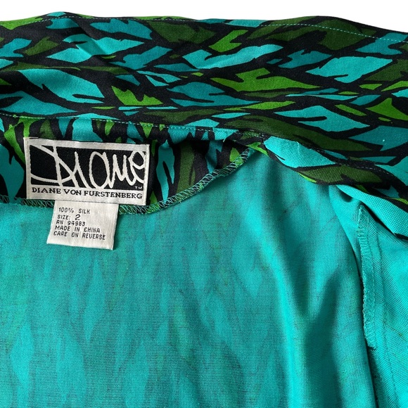 Diane Von Furstenberg Wrap Dress Rare Vintage in Teal/Lime Green/Black - Size 2 - Picture 3 of 10